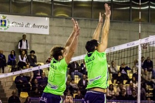 Exton Aversa - Hydra Latina, Giacobelli e Scialò a muro