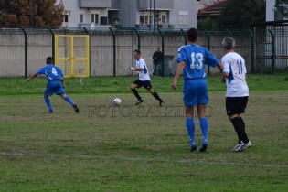 Greco, con la maglia numero 4, in campo col Gladiator (foto Andrea Salzillo)