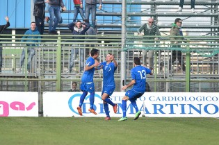 L'esultanza di Calamai, match winner di Paganse-Catanzaro (Foto Vincenzo Di Monda)
