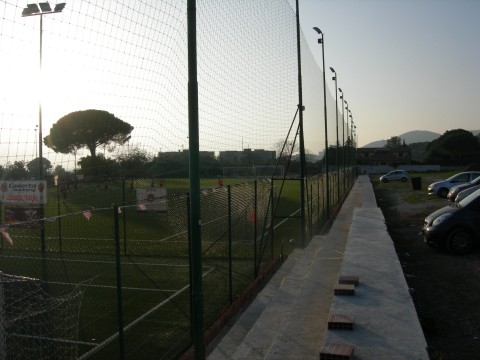 La zona parcheggio del Benedetta Ferone di Casolla