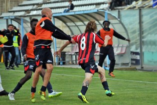 L'esultanza di Marano a tempo scaduto