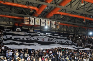 I tifosi della Juvecaserta (Foto Vincenzo Di Monda)