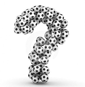 punto-interrogativo-dalle-sfere-di-gioco-del-calcio-di-calcio-24535862