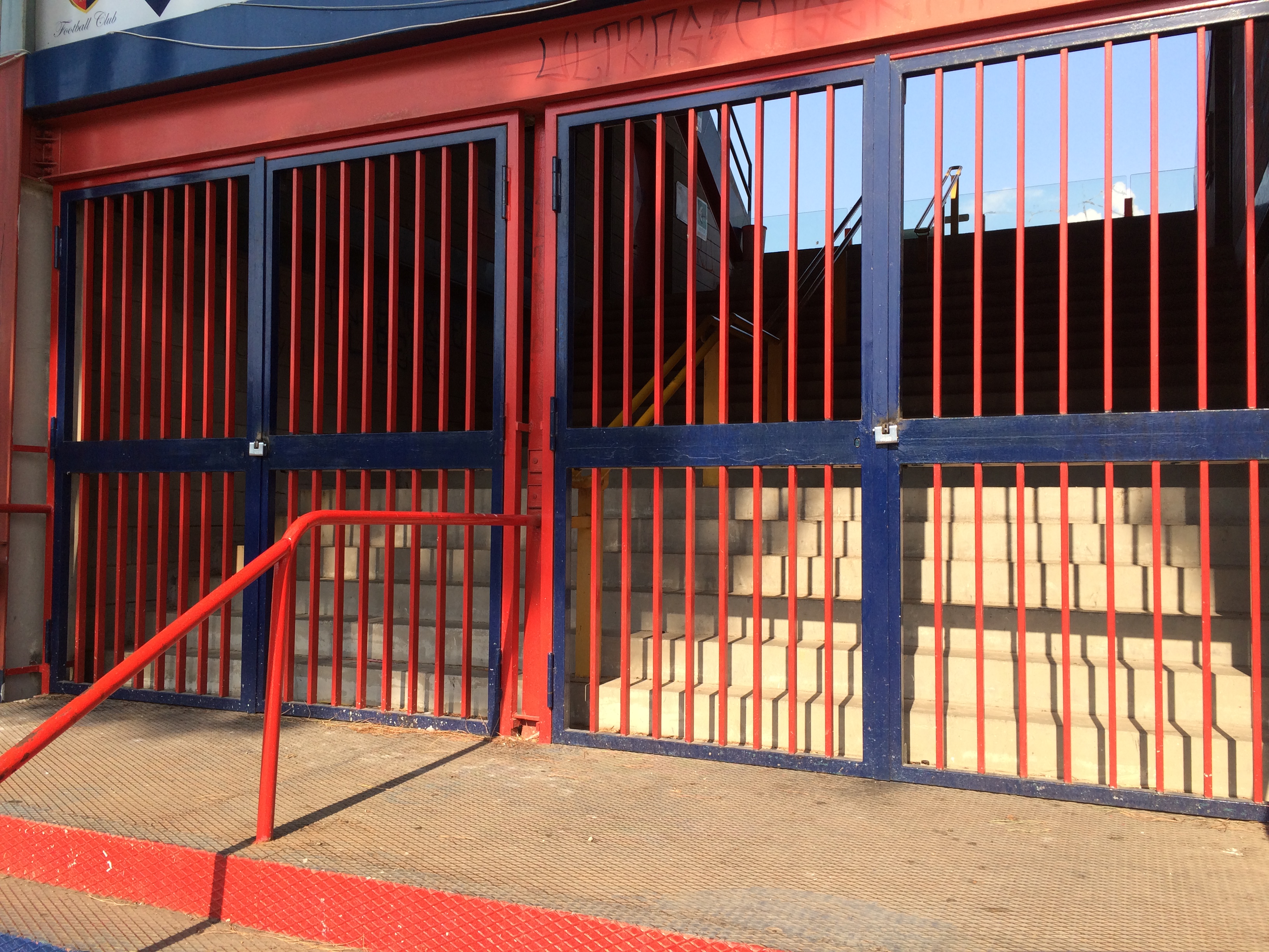 Incredibile al Pinto: non c’è il custode, Casertana costretta ad allenarsi a porte chiuse!