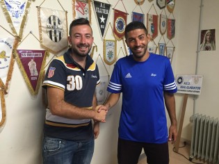 Il presidente Daniele Luongo, col neo acquisto Salvi