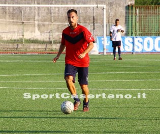 Marco Mancosu in azione con la Casertana