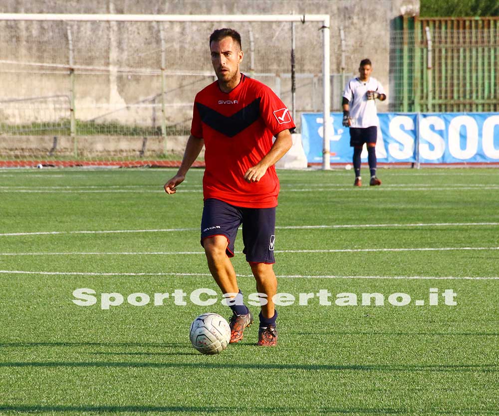 Marco Mancosu in azione con la Casertana