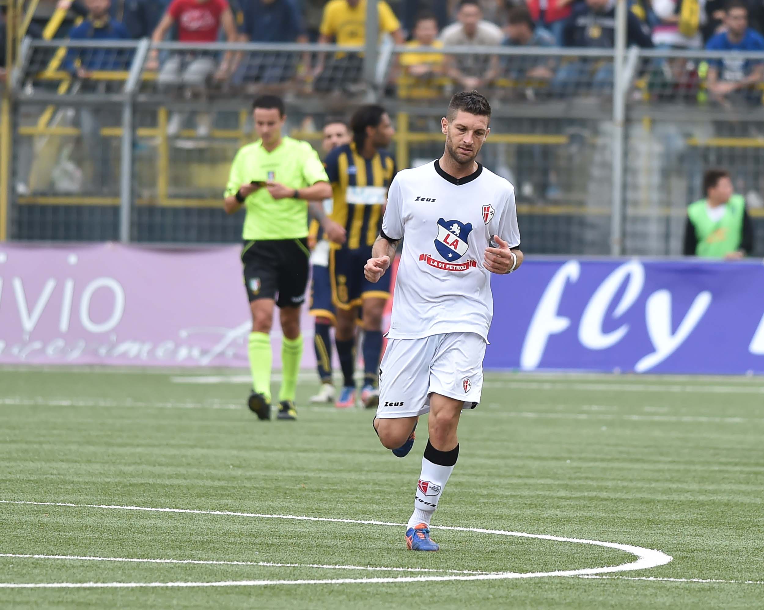 Serie D, i marcatori del girone I: Dorato in vetta, tripletta per De Rosa