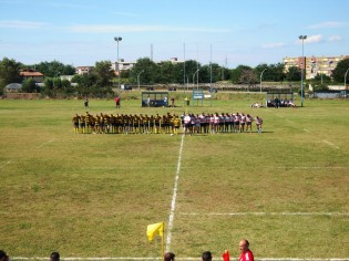 Il Clan schierato con la Partenope ad inizio gara