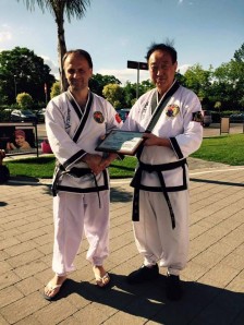 M° Nicola Fusco con il dr He Young Kimm Fondatore Han Mu do