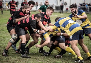 Il Clan in mischia  (foto: Elvio Iodice)