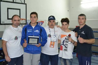 Lo staff della Tifata con i campioni regionali Rosa e Nacca
