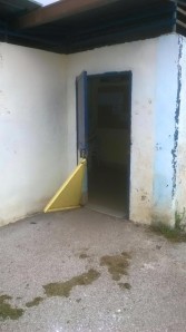 La porta degli spogliatoi del 'Francesco Casino' scassinata dai ladri la scorsa notte