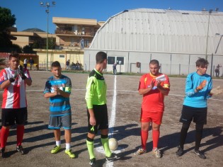 A centrocampo alcuni interpreti di Pasta Reggia Hermes Casagiove-Villa Literno