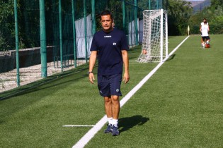 L'allenatore della Maddalonese Vincenzo Casaccio