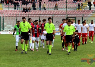 Giua di Pisa in Messina-Casertana di due anni fa