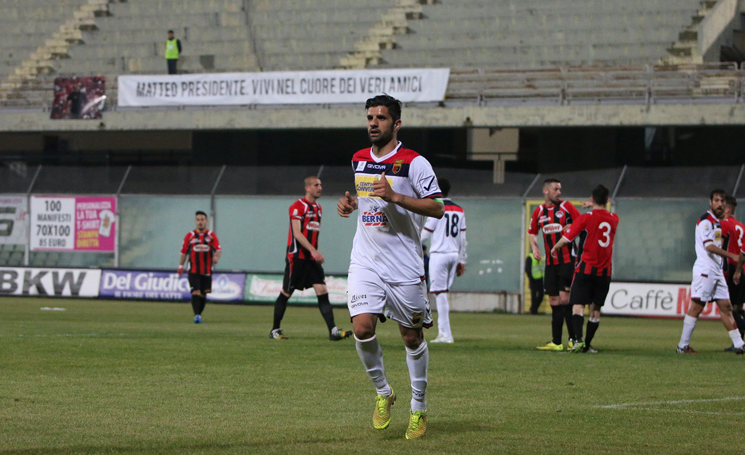 L’Ischia con gli uomini contati, la Casertana deve provarci