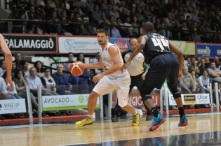 Cinciarini in azione contro Torino (Foto Filauro)