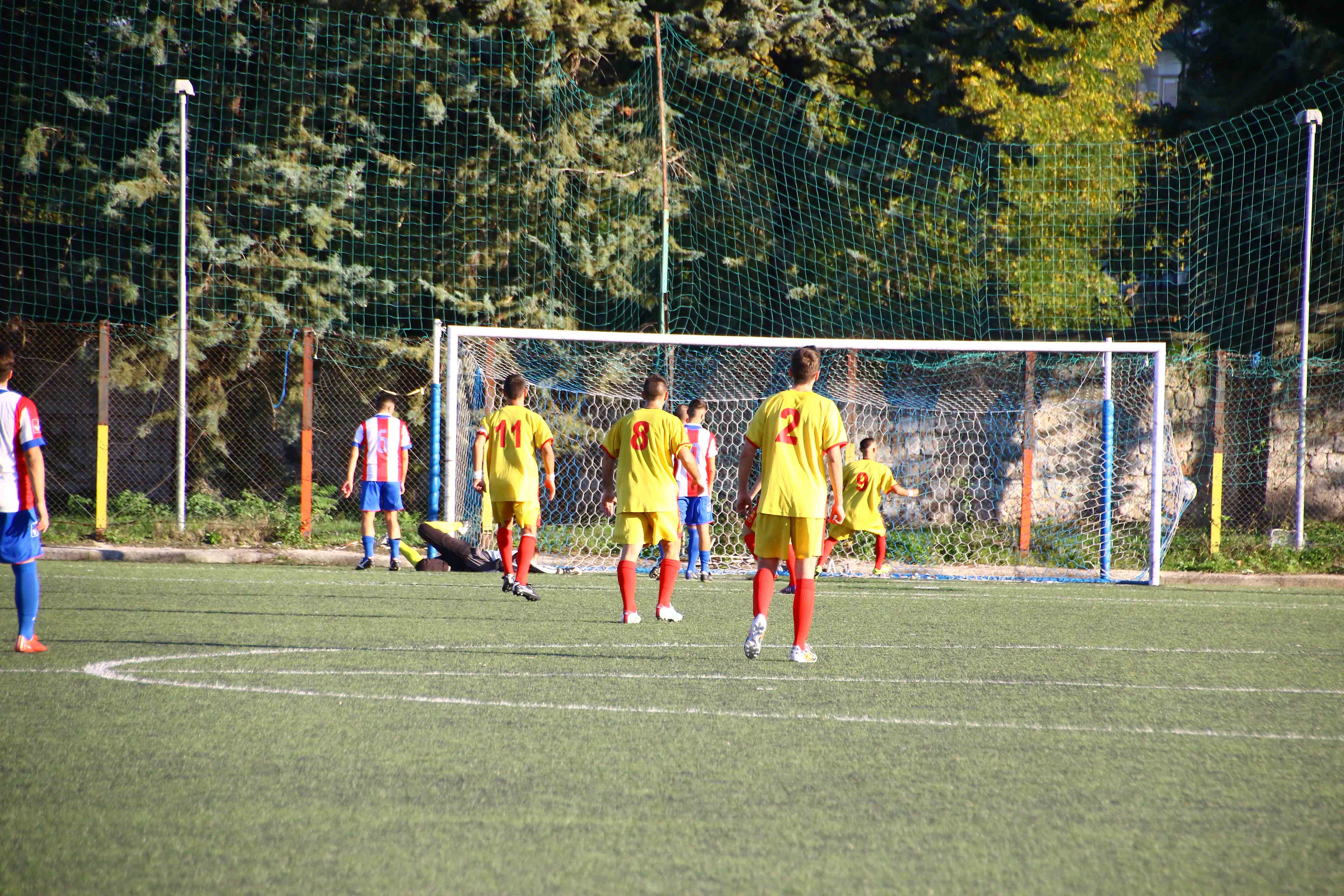 Clamoroso a Torre del Greco: la Maddalonese vince senza giocare