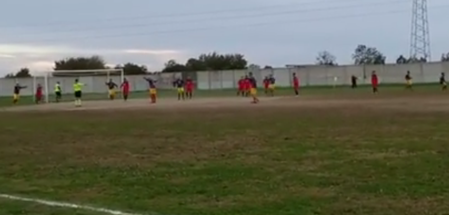 VIDEO – San Marco Evangelista-Rinascita Sannicolese, incredibile errore tecnico dell’arbitro