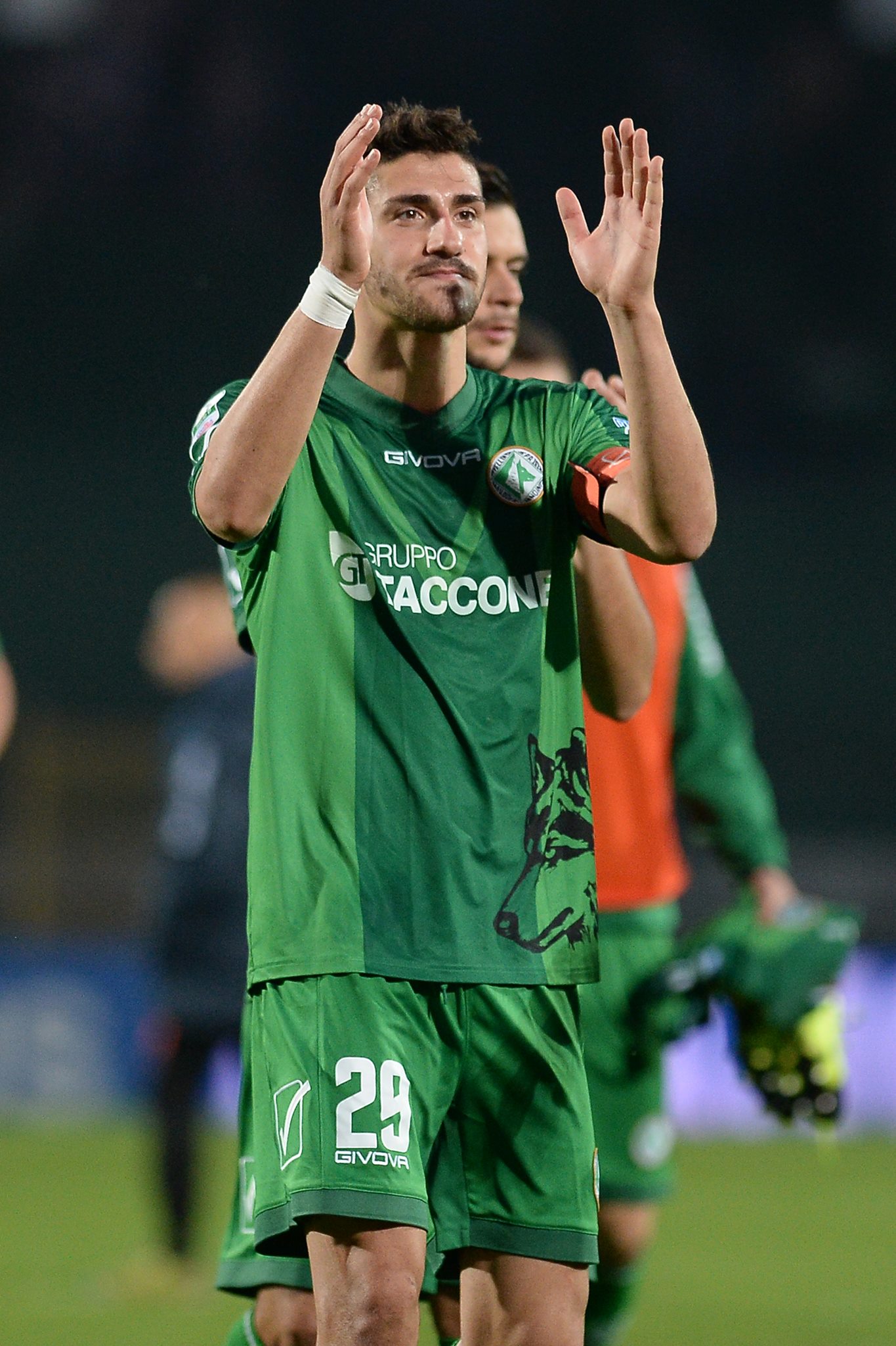 L’Avellino batte il Latina e si rilancia, in gol anche il casertano Trotta: la nostra fotogallery