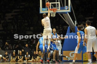 Downs a canestro (Foto Filauro)