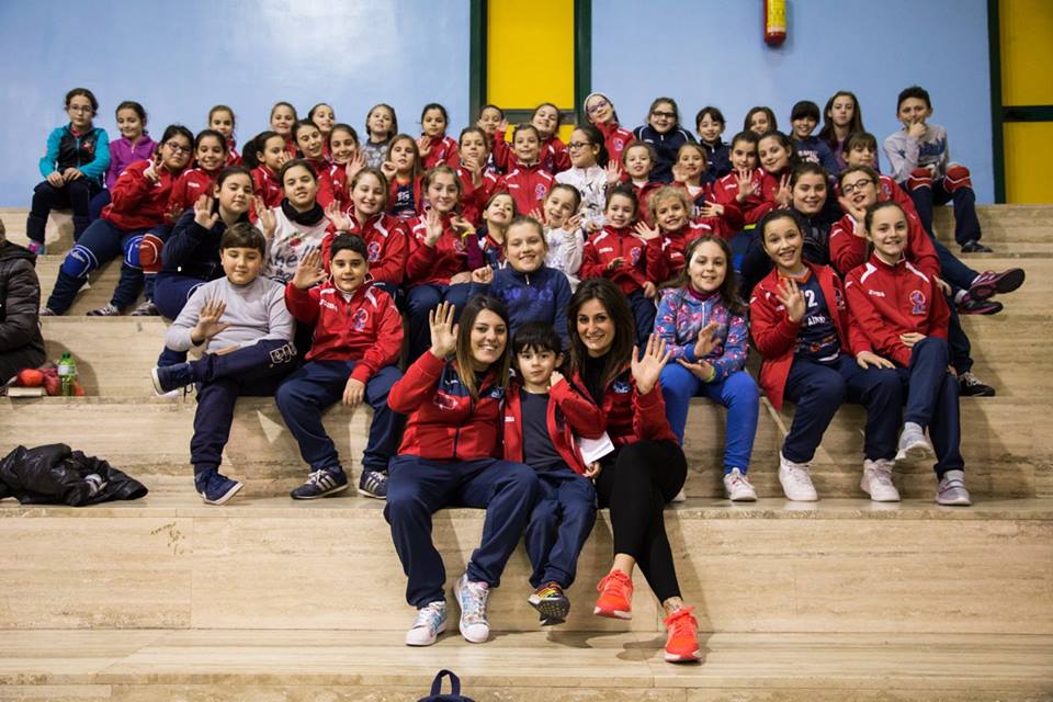 Alp Airri Volley Aversa, che festa per il minivolley. Apicella: “Questi sono i momenti più belli per chi fa sport con passione”