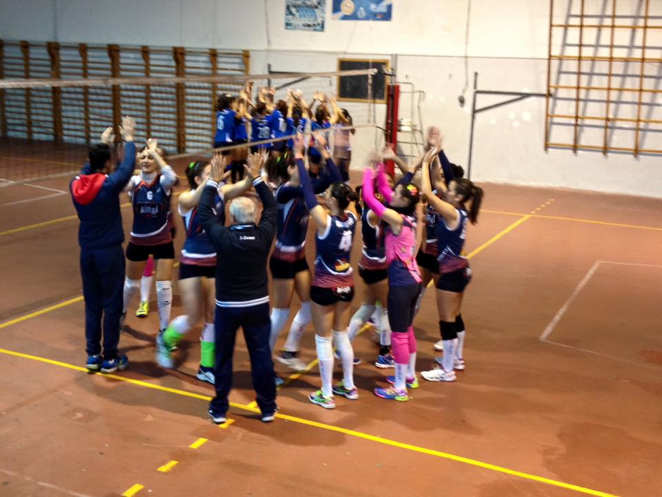 Trasferta dolcissima per l’Alp Airri Volley Aversa sull’isola di Ischia: Lacco Ameno sconfitta 3-0