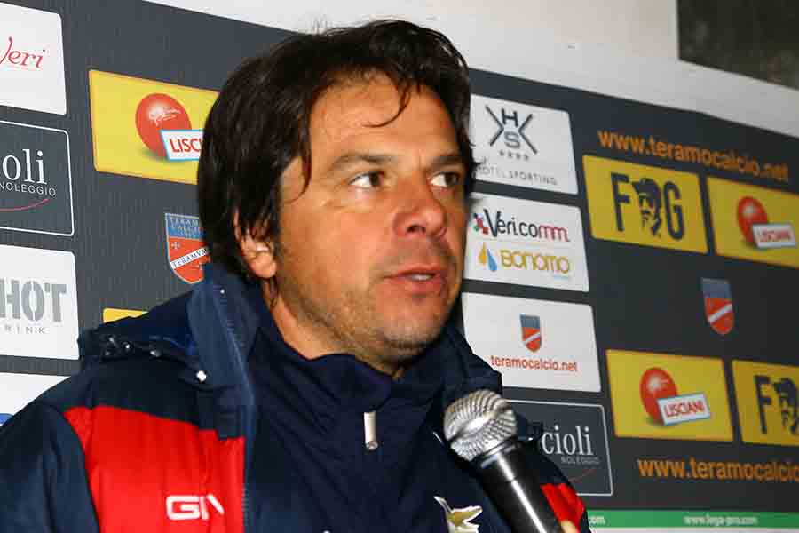 Romaniello amaro: “Le abbiamo provate tutte e ci manca anche un pizzico di fortuna. Da domani si pensa al Messina”