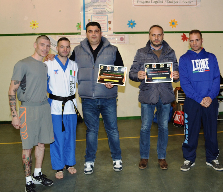 A Portico di Caserta stage natalizio di kick boxing e pugilato