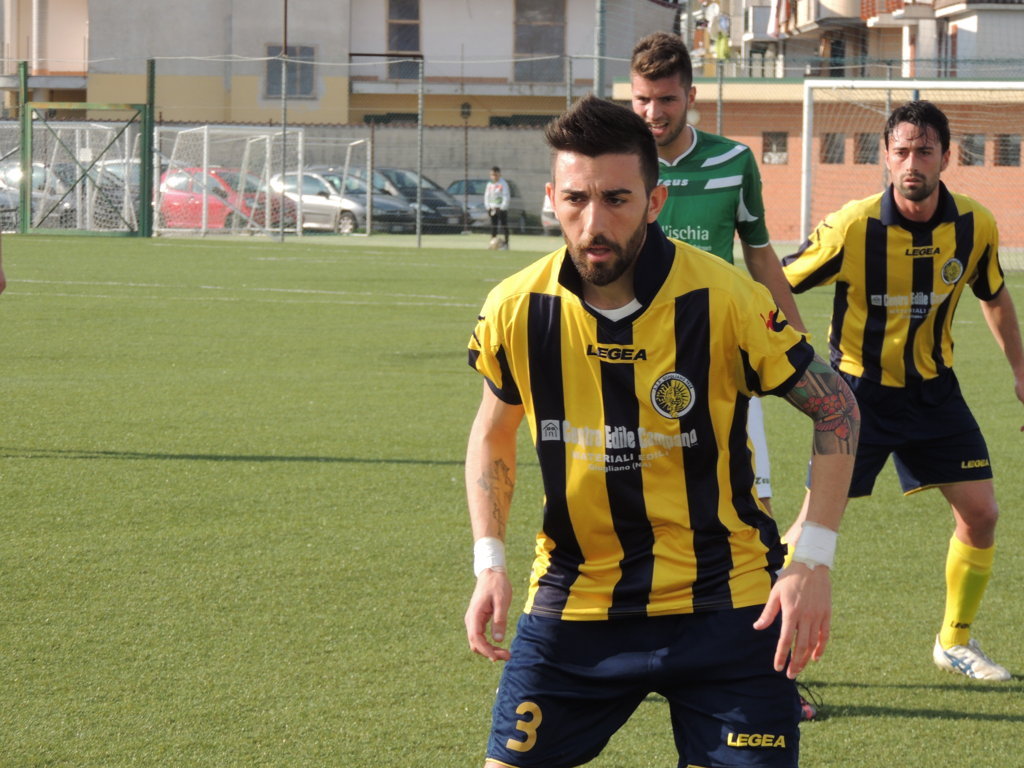 Il Mondragone vuole rinforzare il centrocampo: si segue una doppia pista