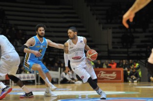 Siva in azione contro la Vanoli (Foto Filauro)