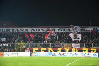 I tifosi rossoblù (Foto Elena Malatesta)