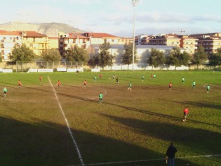 Una fase del match (foto Ufficio Stampa San Nicola Calcio)