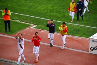 La Casertana applaudita a Catania