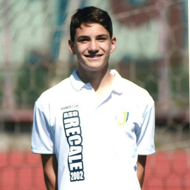 Dramma in una partita di calcetto. Muore una giovane promessa del Recale 2002