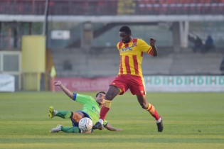 Cissè due volte in gol contro l'Andria (Foto Di Monda)