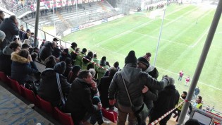 Un momento dell'aggressione