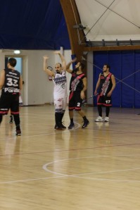 Una fase della sfida del Pala Don Bosco (foto Tanaka)