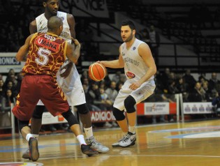 GIURI IN AZIONE CONTRO VENEZIA (Foto Filauro)