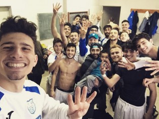 Il selfie porta fortuna della Real Maceratese