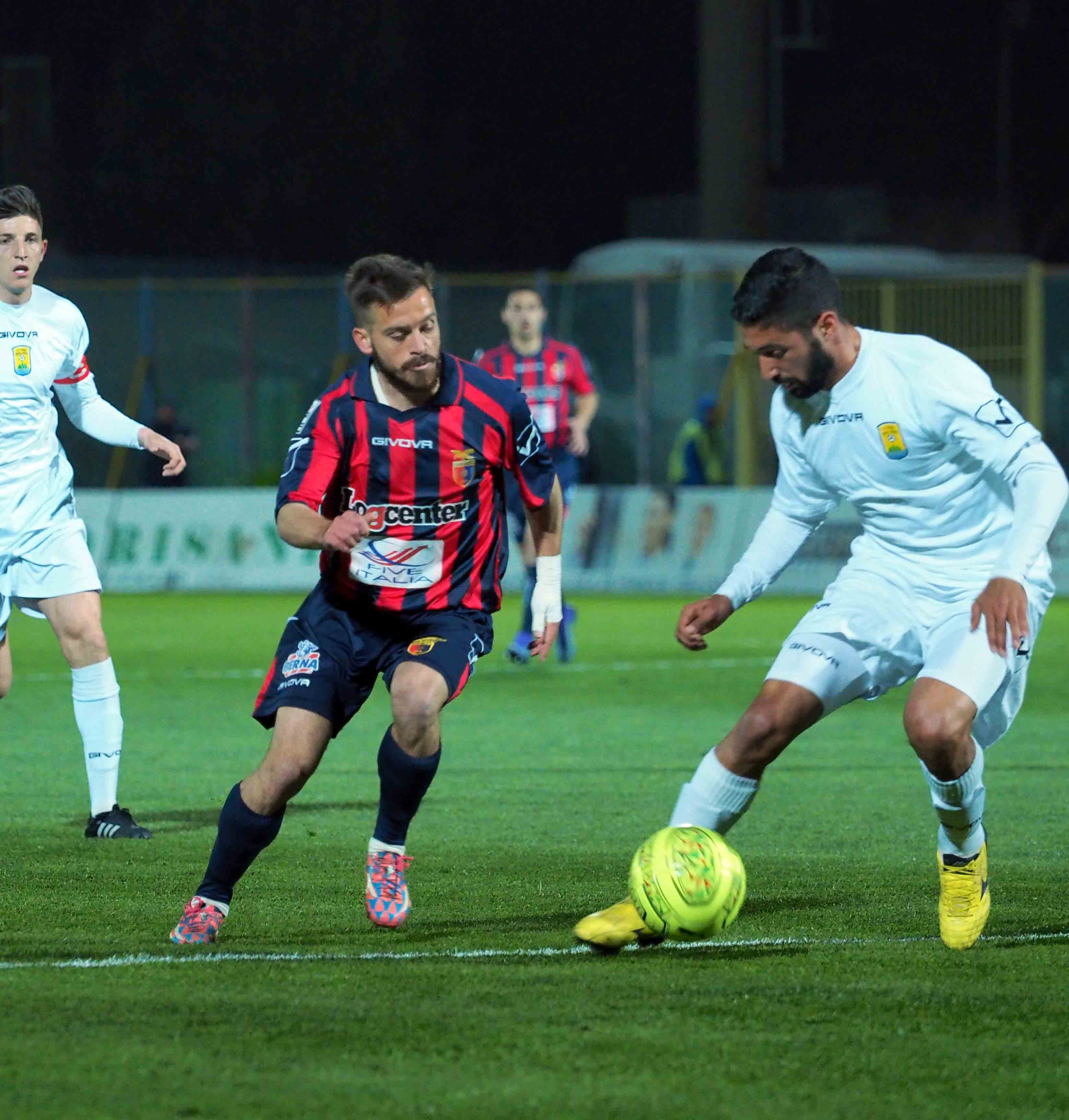 Casertana-Ischia le pagelle: applausi per Mangiacasale e Capodaglio, Rainone e Mancosu indispensabili