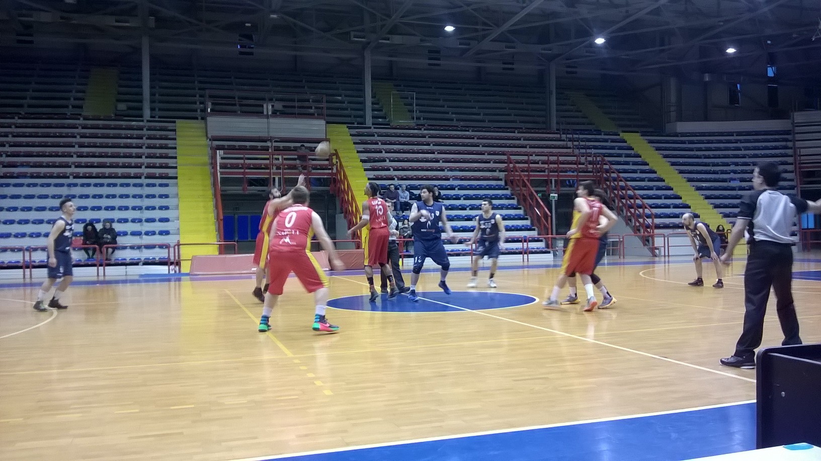 Si allunga la serie negativa della New Energy