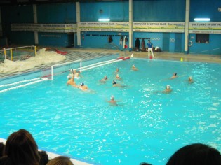 Tancovi schiaccia in rete la palla del 3-0