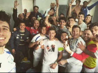 Il selfie della vittoria contro il San Vitaliano