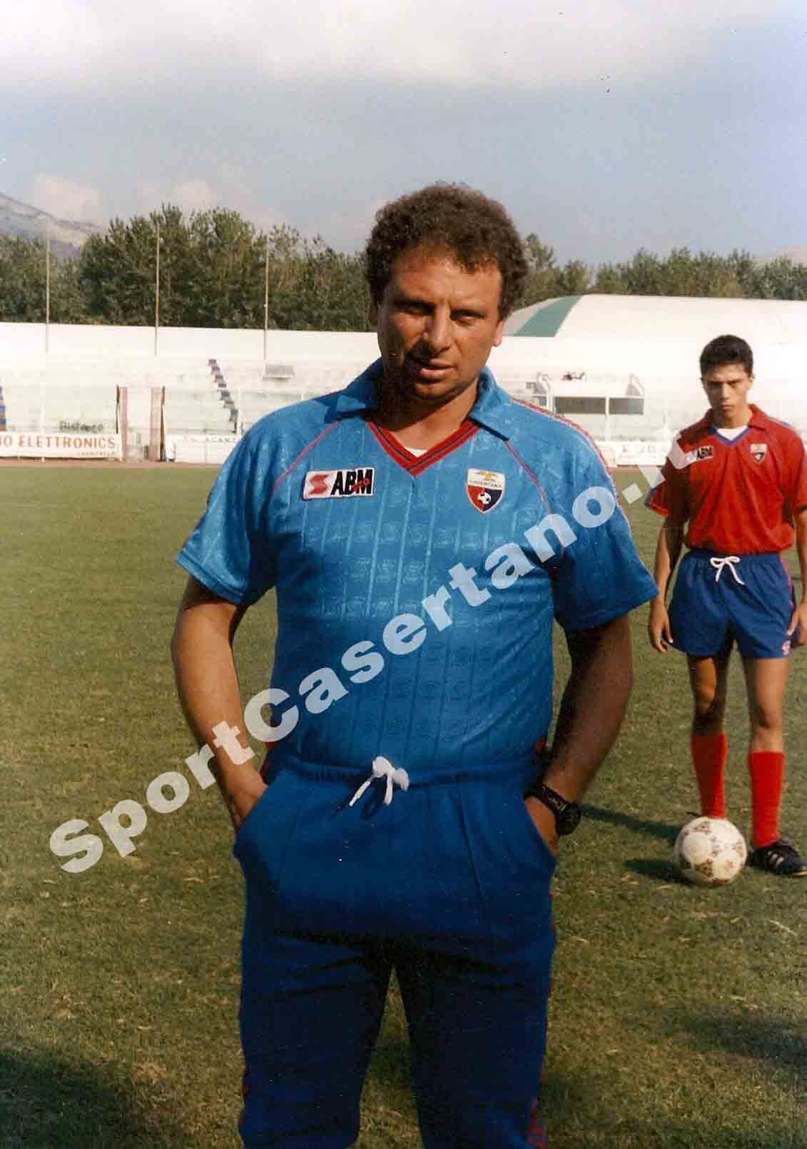 L’ex Mario Russo: “Il mio Monopoli merita la salvezza. Il ’91 magico della Casertana? Costruii una squadra fortissima ma…”