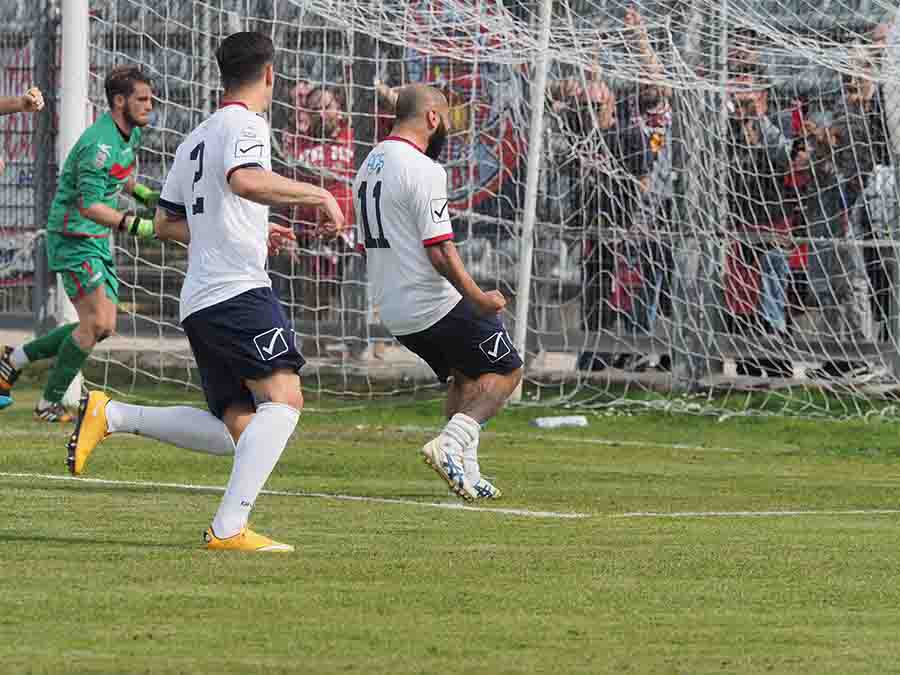Negro-Alfageme e la Casertana archivia la pratica Lupa Castelli: la fotogallery