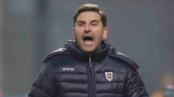 La Casertana è stanca di aspettare: ciao Capuano, lotta a tre per la panchina