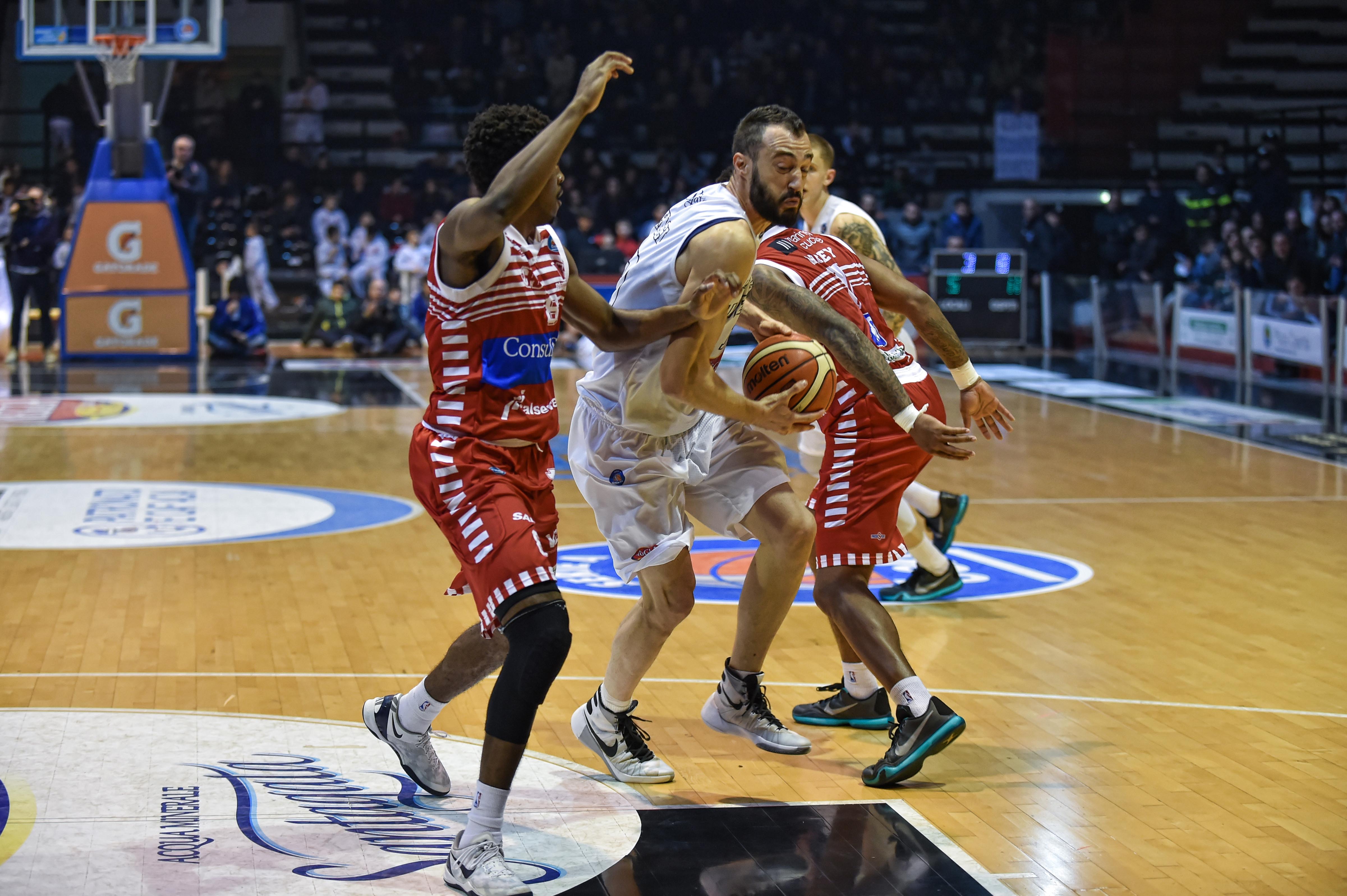 La commozione di Ghiacci: “Ciao Caserta, purtroppo non sarà un arrivederci. Con te emozioni uniche”