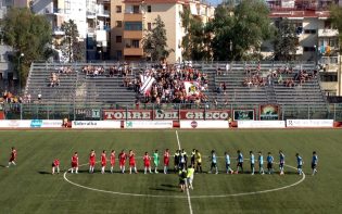 Le due squadre in campo